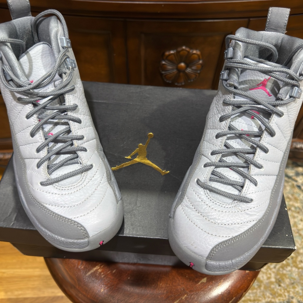 Rare Youth Air Jordan 12 Retro GG in Wolf Grey and Pink size 5Y Basketball shoe